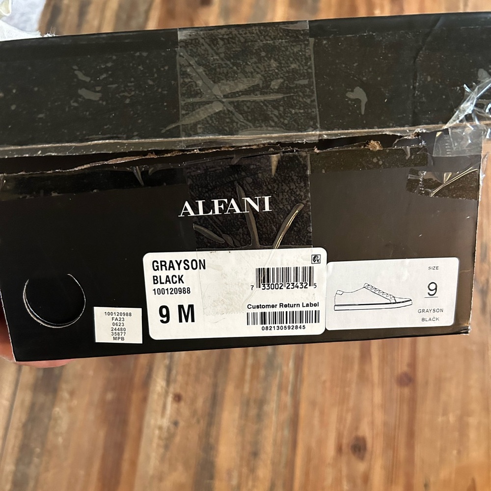 Alfani Black Leather Men’s Sneakers, size 9 - Picture 2 of 7